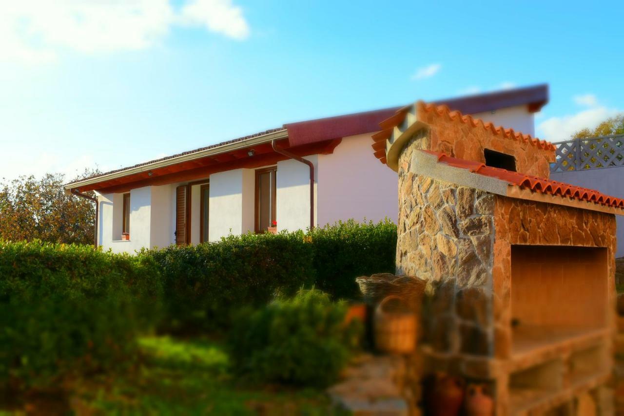 Agriturismo Bonu Suile Silanus Екстер'єр фото